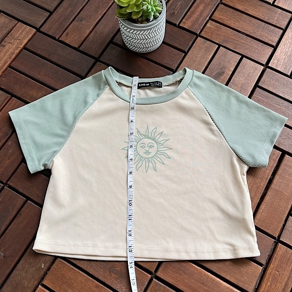 ✨EUC✨ SHEIN Crop Top - Women’s Small - Picture 3 of 4